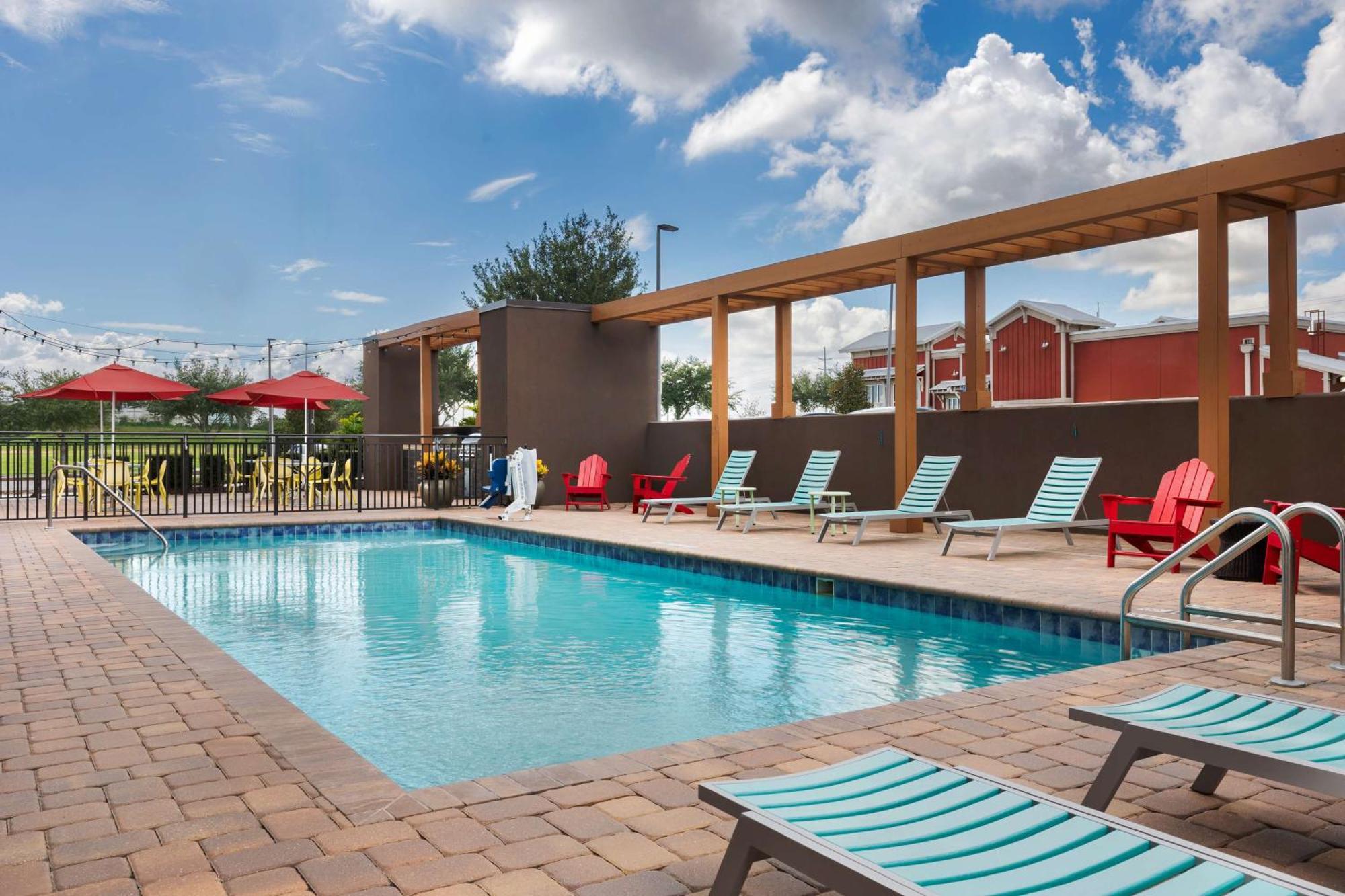 Hotel Home2 By Hilton Clermont